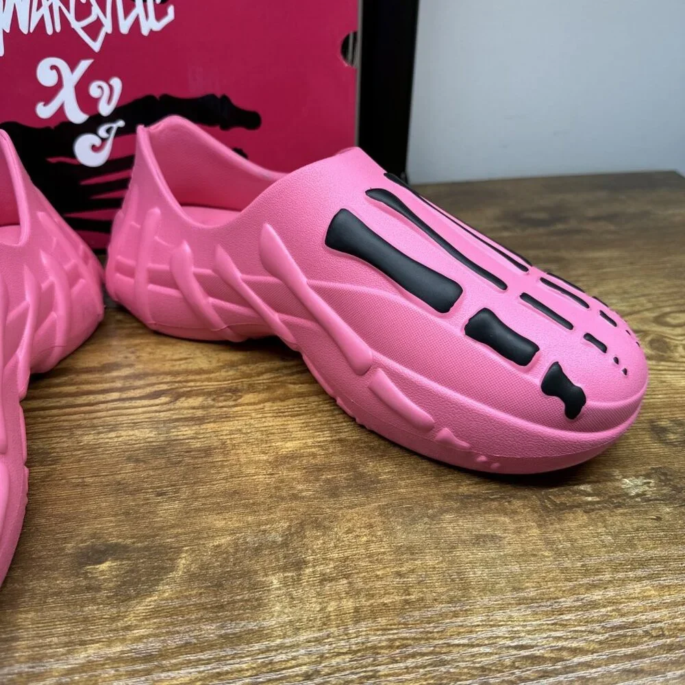 New‎ Gnarcotic Skelly Runners Pink Size 9 New With Box Shoes Slip On Rubber